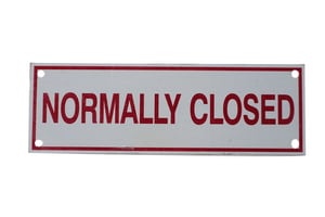 6 x 2 in. Normally Closed Fire Sprinkler Sign
