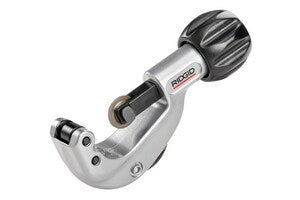 1/8 - 1-1/8 Encl Feed Cttr 150