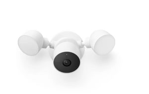 Nest Cam With Flood Whit Us