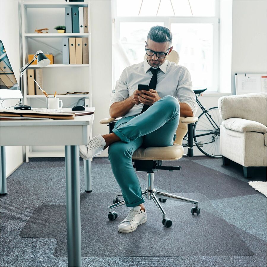 Floortex Polycarbonate Lipped Chair Mat for Carpets up to 1/2" - 35" x 47" - 47" Length x 35" Width x 0.085" Depth x 0.085" Thickness - Lip Size 20" Length x 10" Width - Lipped - Polycarbonate - Clear - 1 Each - TAA Compliant