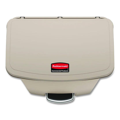 Streamline Resin Step-On Container, Front Step Style, 18 gal, Polyethylene, Beige