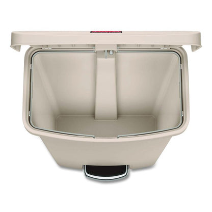 Streamline Resin Step-On Container, Front Step Style, 18 gal, Polyethylene, Beige