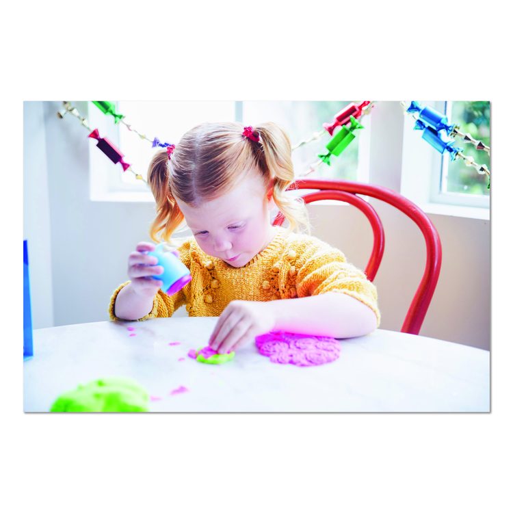 Playfoam Sand Sensory Set: Five Tools and Three Assorted Color 6 oz Packs of Sand, Ages 3 to 7, 8 Pieces