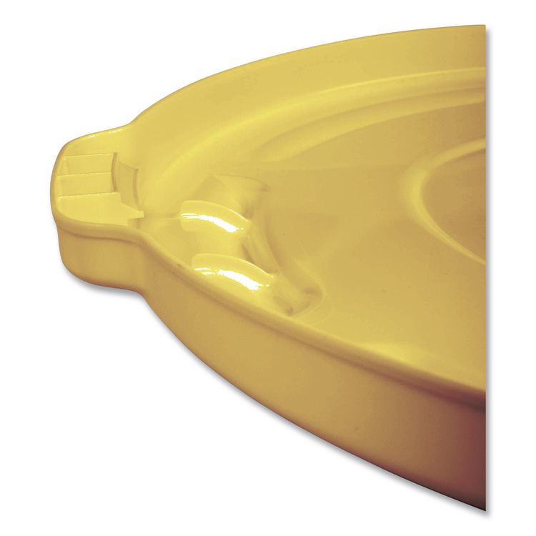 BRUTE Self-Draining Flat Top Lids for 32 gal Round BRUTE Containers, 22.25" Diameter, Yellow