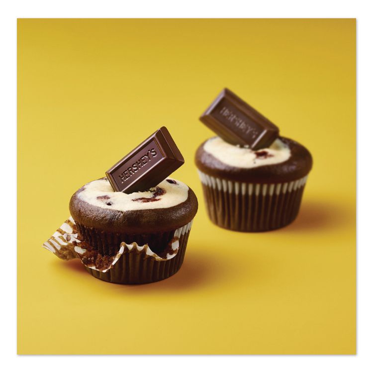 Miniatures Variety Share Pack, Dark Assortment, 48 oz Bag