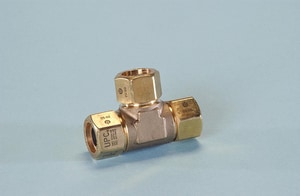 1/2 Fem Tee Tube X Tube Out