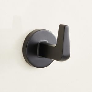 Robe Hook *Drea Mb